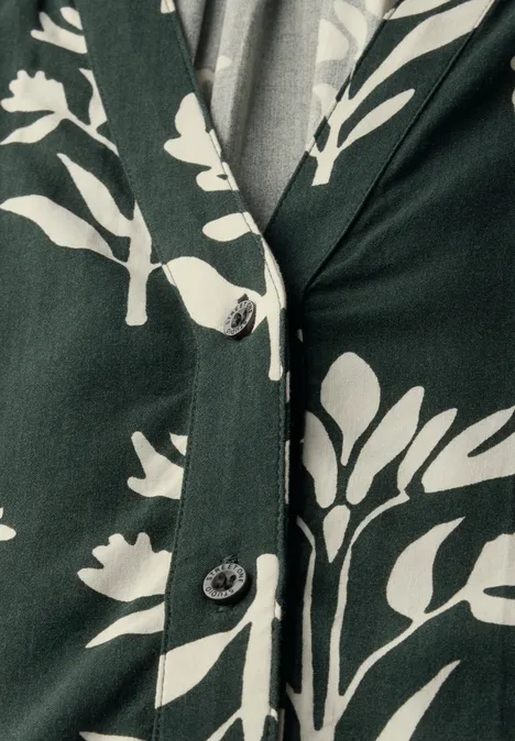 Gemusterte Kurzarmbluse desert pine green