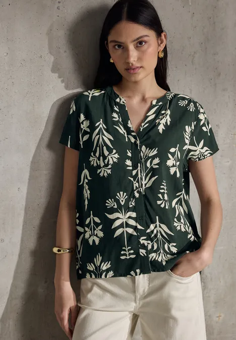 Gemusterte Kurzarmbluse desert pine green