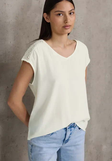 Blusenshirt mit Spitze off white