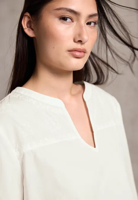Tunika mit Stickerei off white