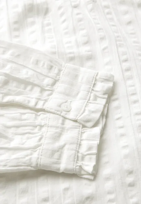 Seersucker Bluse mit Rüschen off white