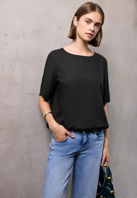 Blusenshirt mit Elastiksaum Black