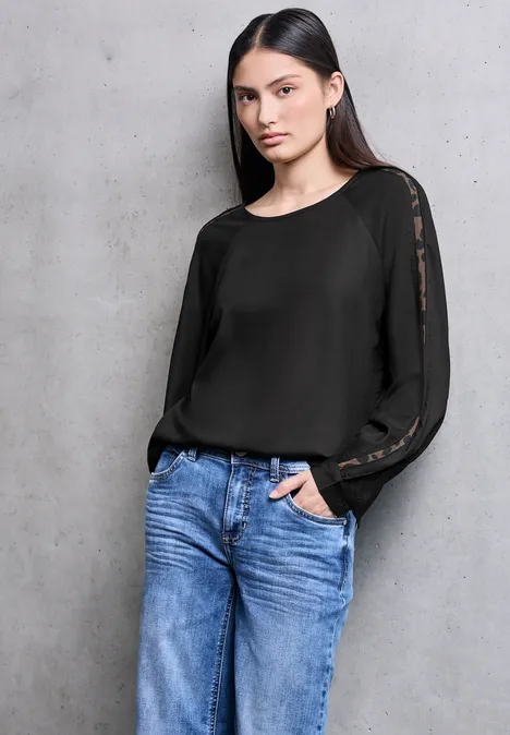 Raglan blouse met getapete details Black