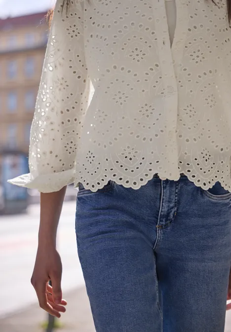 Langarm Bluse mit Shiffleymuster off white