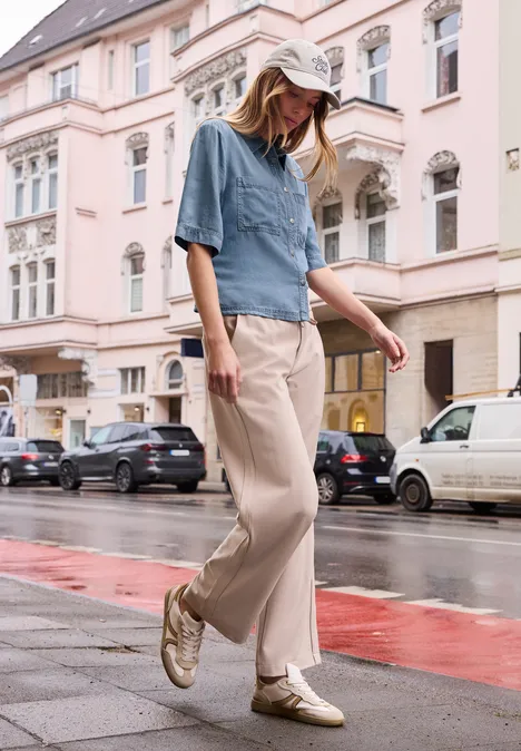 Kurzarm Bluse im Washed-Look Light Blue soft wash