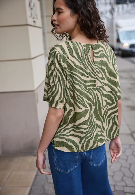 Kurzarm Bluse mit Rundhals und Print Lichen Green