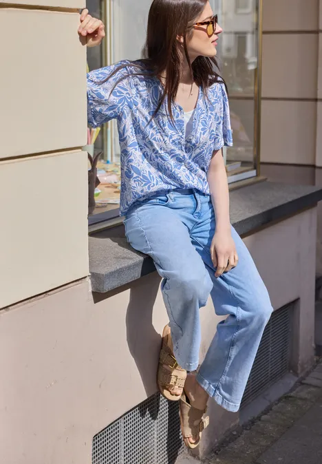 Bluse mit V-Neck und floralem Muster eventide blue