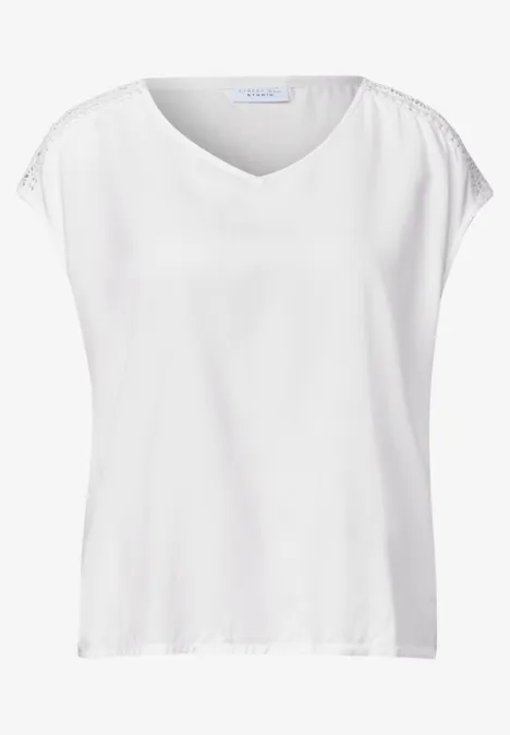 T-shirt blanc à manches courtes et col en V