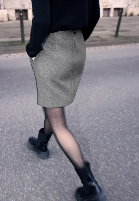 Rock in Wolloptik mineral grey mel. Rock in Wolloptik mineral grey mel.