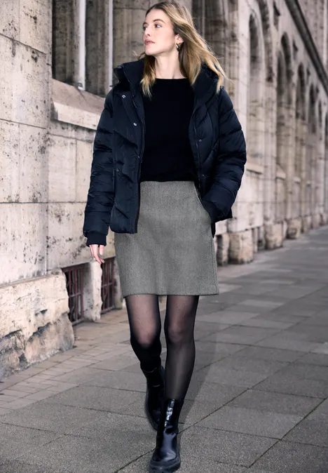 Rock in Wolloptik mineral grey mel. Rock in Wolloptik mineral grey mel.