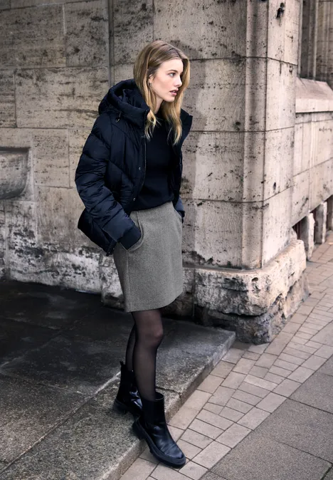 Rock in Wolloptik mineral grey mel. Rock in Wolloptik mineral grey mel.