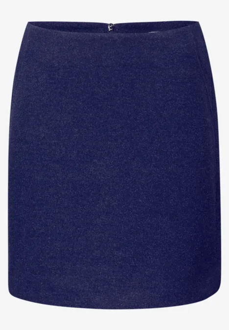 Rock in Wolloptik zenith blue mel. Rock in Wolloptik zenith blue mel.