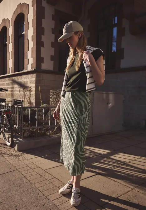 Jupe midi avec motif zèbre Lichen Green