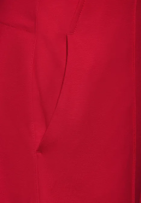 Weite Hose urban red