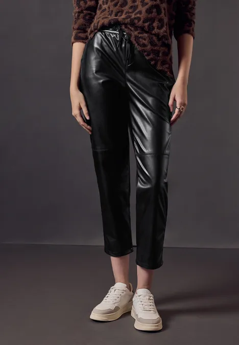 Hose im Leder-Look Black