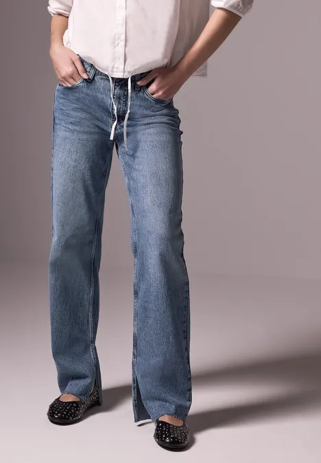 Straight Leg Jeans Medium Blue Washed