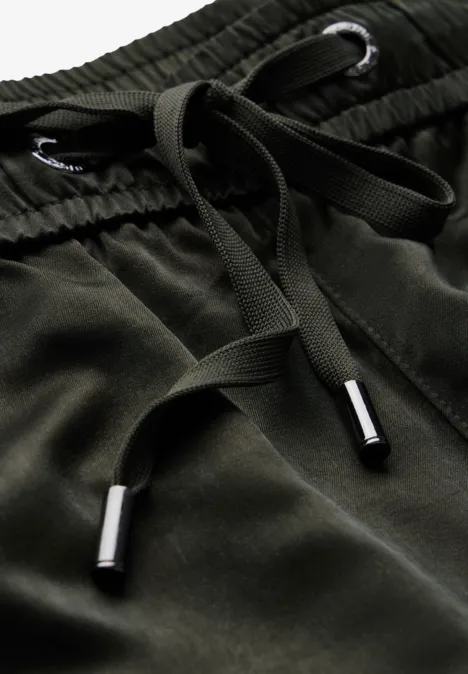 Cargo broek wijde pijpen oil green