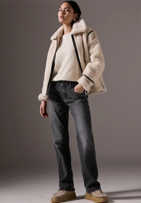 Straight Leg Jeans Black soft wash