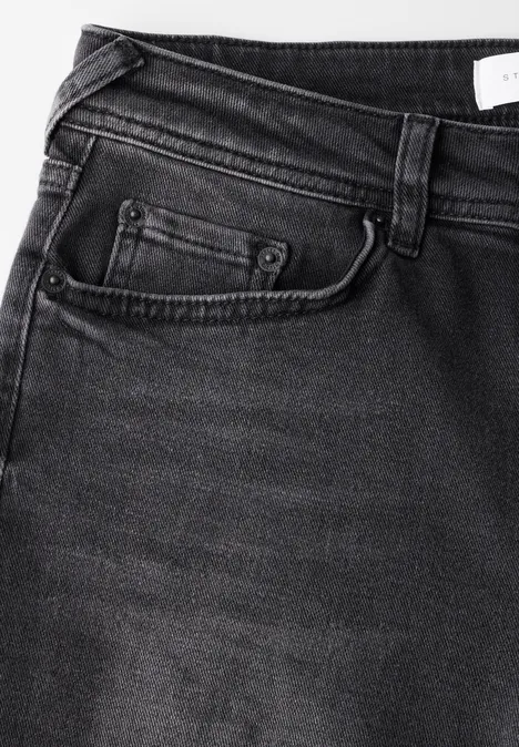 Straight Leg Jeans Black soft wash