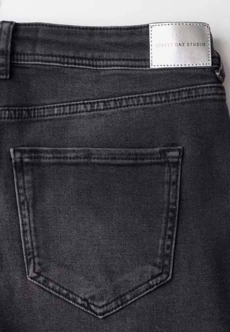 Straight Leg Jeans Black soft wash