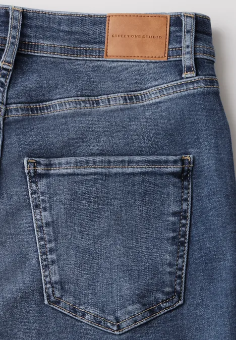 Jeans im Skinny Fit Medium Blue Tinted