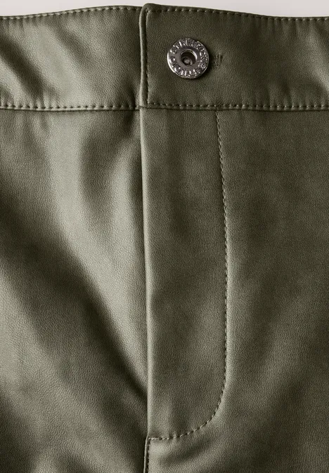 Straight Leg Hose dull kale green