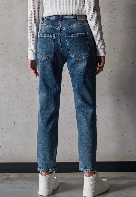 Jeans im Mom Fit Medium Blue Wash