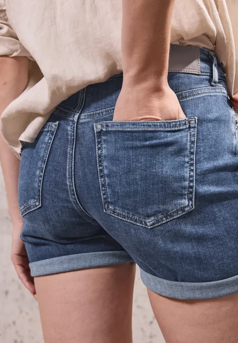 Jeansshorts im Casual Fit Dark Blue Wash