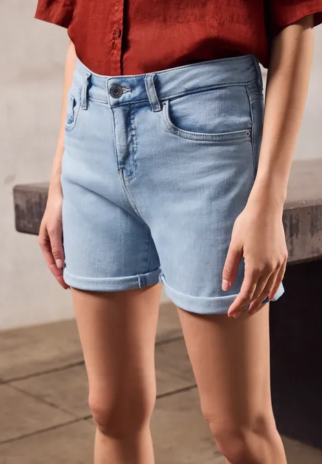 Jeansshorts im Casual Fit Ultra Bleach Random