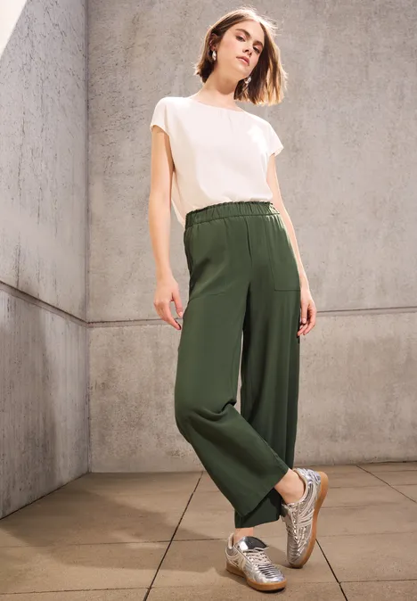 Culotte in Unifarbe kale green