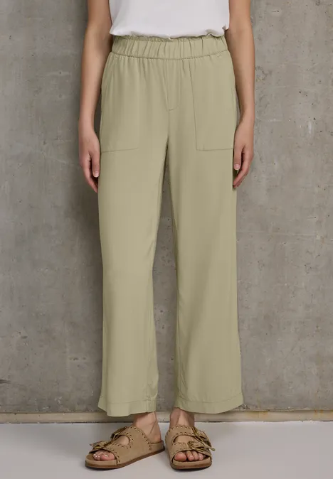 Culotte in Unifarbe arid green