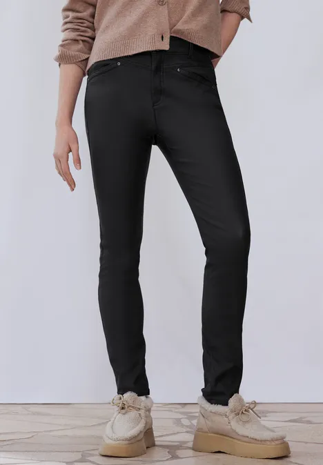 Slim Fit broek met coating Black