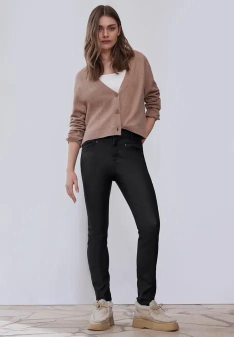 Slim Fit broek met coating Black