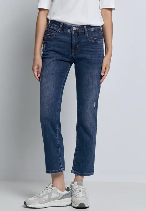 Straight Leg Jeans Dark Blue Wash