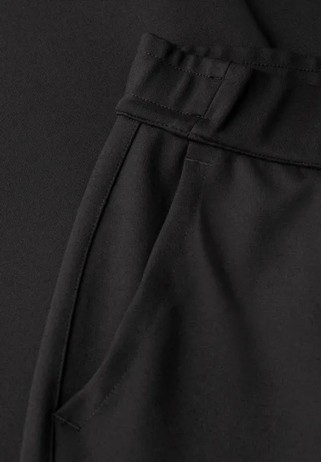 Straight Leg Hose Black
