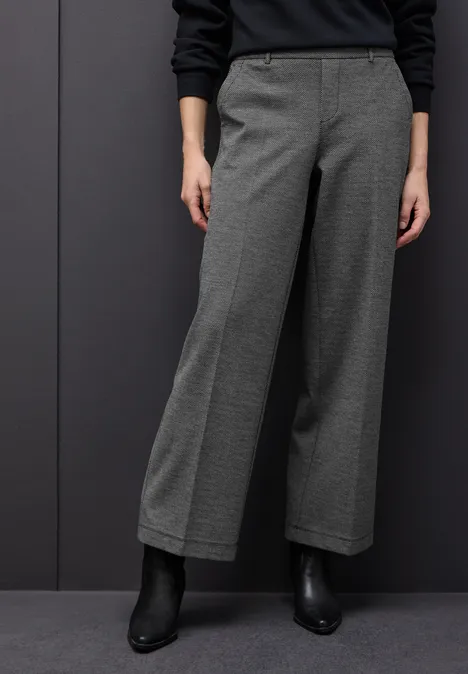 Wide Leg Herringbone Hose Black