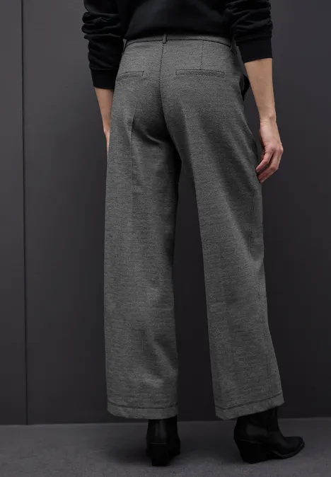 Wide Leg Herringbone Hose Black