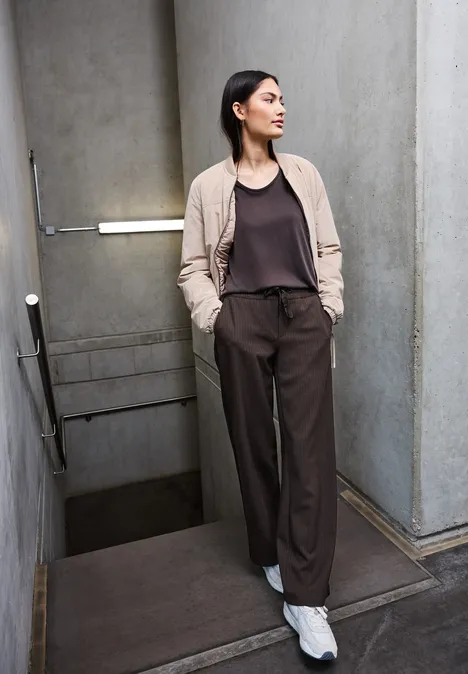 Straight Leg Hose rustic brown mel.