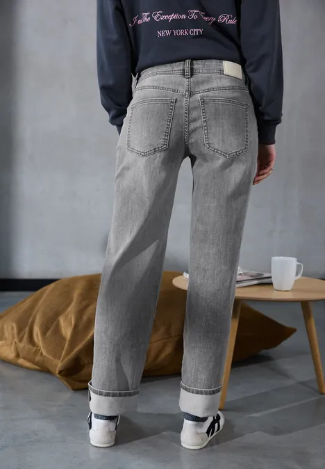 Jeans mit Destroyed Details Grey Destroy washed