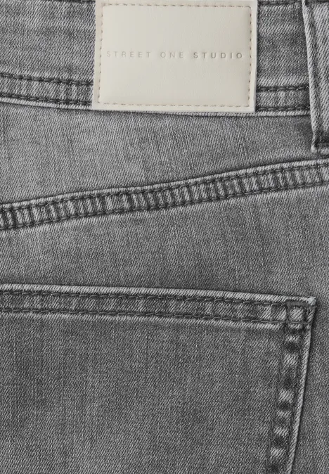 Jeans mit Destroyed Details Grey Destroy washed