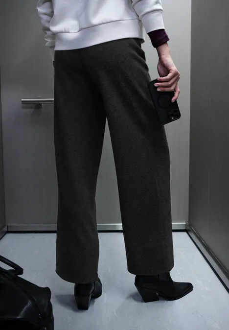 Herringbone Wide Leg Hose Black