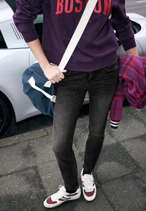 Jeans im Casual Fit Black Washed Jeans im Casual Fit Black Washed