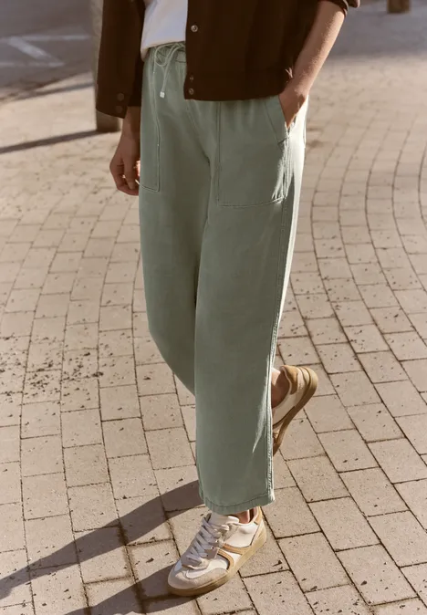 Pantalon Mid Waist Straight Leg en Loose Fit sea spray green Pantalon Mid Waist Straight Leg en Loose Fit sea spray green