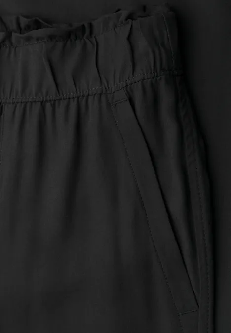 Jogging noir avec taille élastique et poche latérale