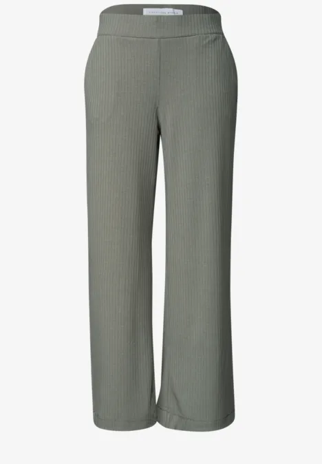 Wide Leg Hose in Rippstruktur sea spray green Grüne, locker geschnittene Culotte-Hose mit weitem Bein und hohem Bund.