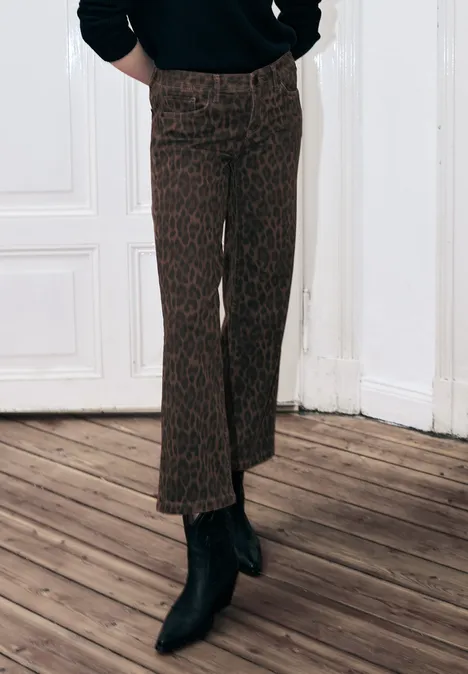 Wide Leg Leo Jeans Leo Print washed Wide Leg Leo Jeans Leo Print washed