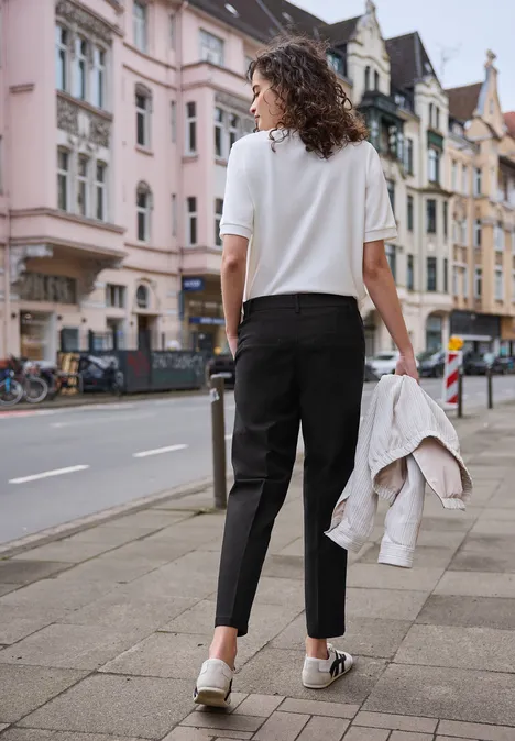 Mid Waist Slim Leg Chino im Casual Fit Black