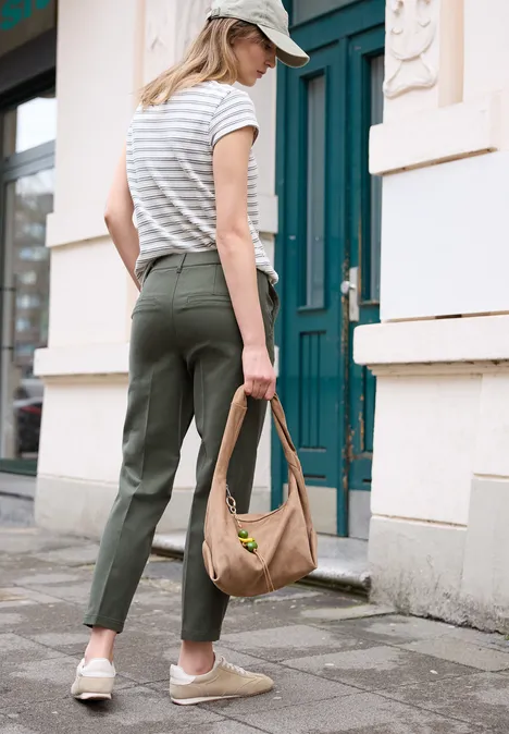 Mid Waist Slim Leg Chino im Casual Fit ashen olive