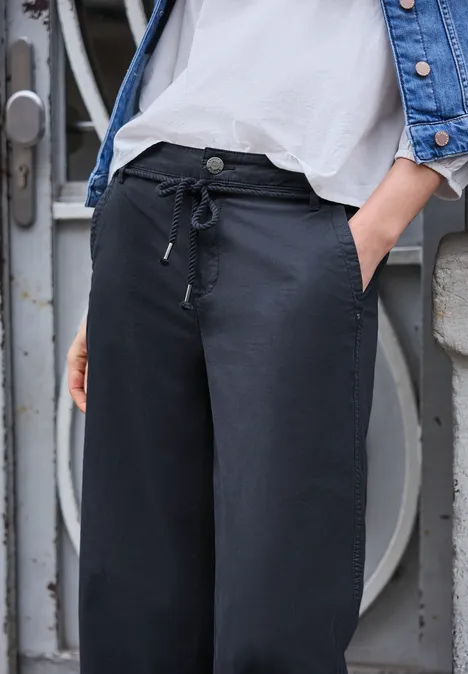 Straight Leg Hose in Papertouch Qualität deep blue