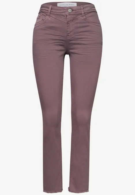 Dames slim fit broek van paarse denim met nauwsluitende pijpen en knoopsluiting